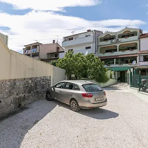 Nada Apartment